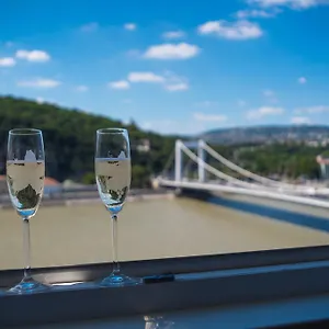 Flat With Unforgettable View , Budapest Ungheria